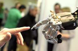 У США компанії «найняли» рекордну кількість роботів за рік