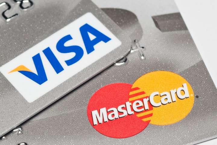 Visa та Mastercard знизять міжбанківську комісію в Україні