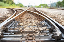 На одной из линий ремонтируют колею