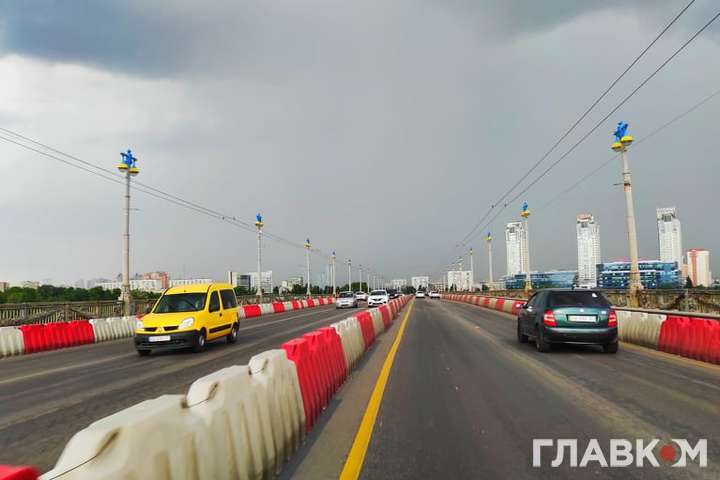 Обвал моста Патона: «Київавтодор» розповів, що рухнуло у воду