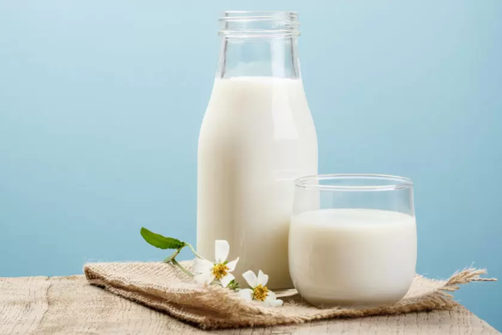 Молоко в Украине уже дороже, чем в Европе: названные причины 