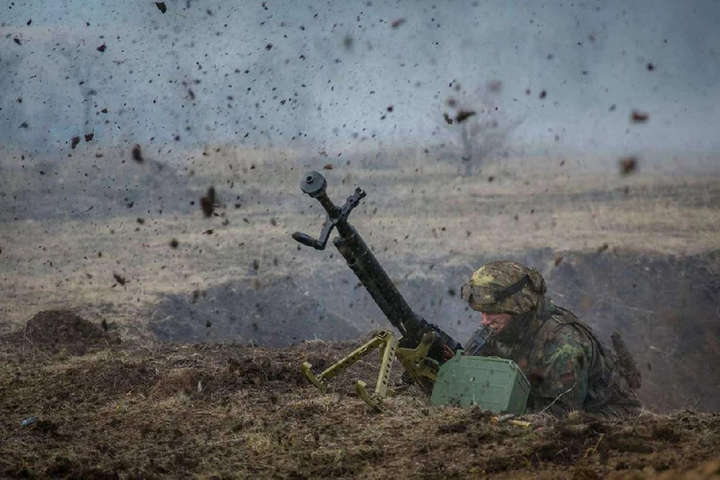 Бойовики поранили на Донбасі трьох українських бійців