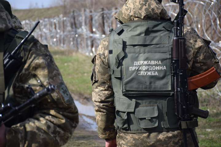 ДПСУ посилила охорону кордонів України через міграційну кризу, спричинену Білоруссю - Рада дозволила прикордонникам застосовувати зброю
