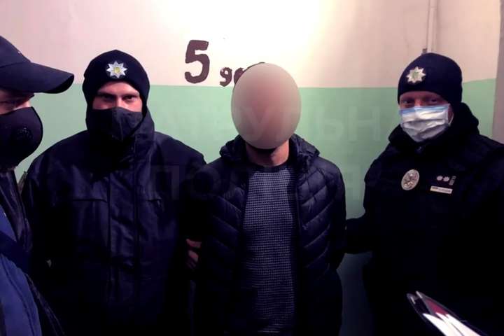 З’явилося відео затримання підозрюваного в розчленуванні людини в Києві