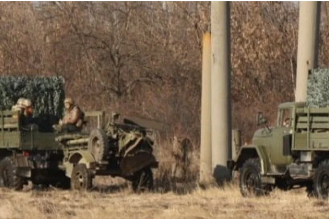 На Донбасі місія ОБСЄ зафіксувала танки і зенітні установки окупантів 