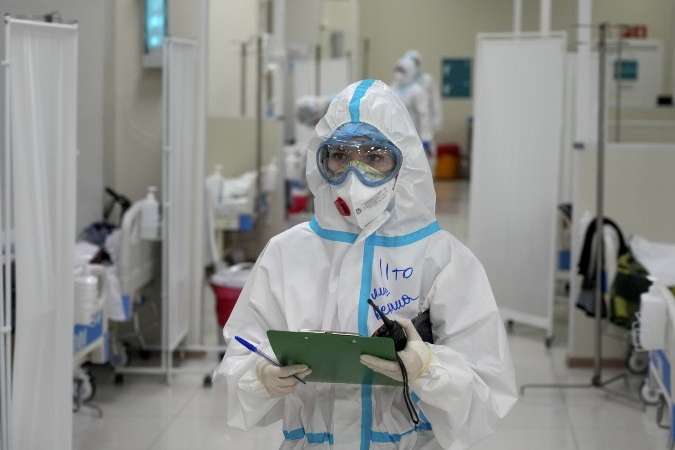 Коронавірус в Україні. За добу померли понад 650 людей 