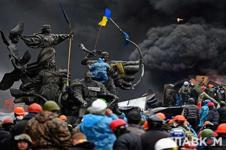 Сьогодні в Україні відзначають День гідності та свободи