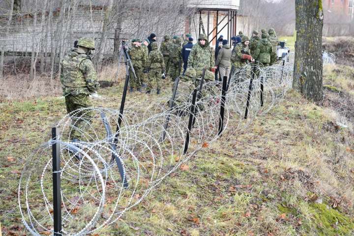 Естонія зводить загородження на кордоні з Росією