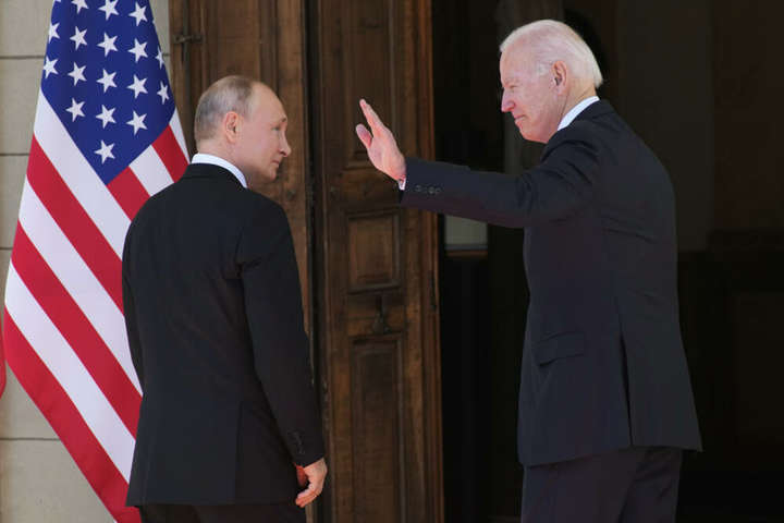 Влітку 2021 року Джо Байден і Володимир Путін провели переговори в Женеві&nbsp; - Путін збирається обговорити з Байденом Україну 