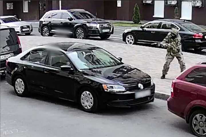 Поліція затримала нападника, що розстріляв родину під Києвом (фото, відео)