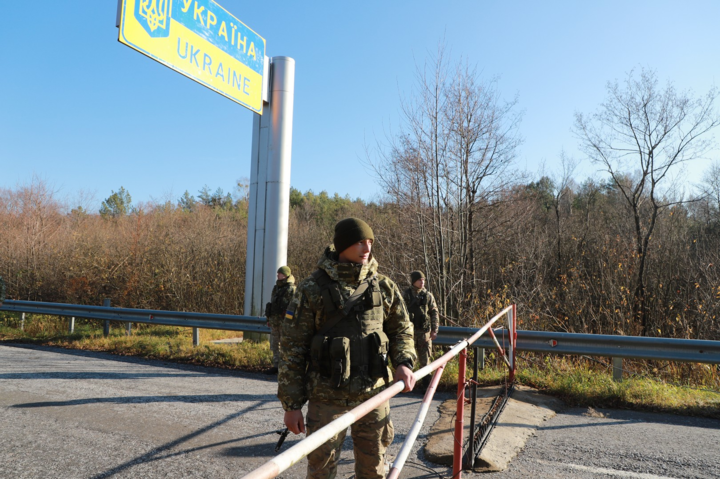 Украинские военные и силовики начали спецоперацию на границе с Беларусью