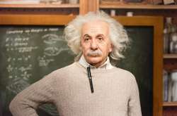 Чернетка Ейнштейна пішла з молотка за $13 млн