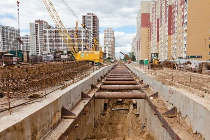 Прокуратура хоче стягнути 183 млн грн із підрядника будівництва метро на Виноградар