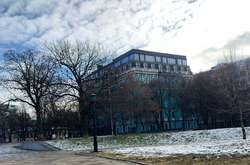 На історичній будівлі в центрі Києва демонтовано скандальну надбудову (фото)