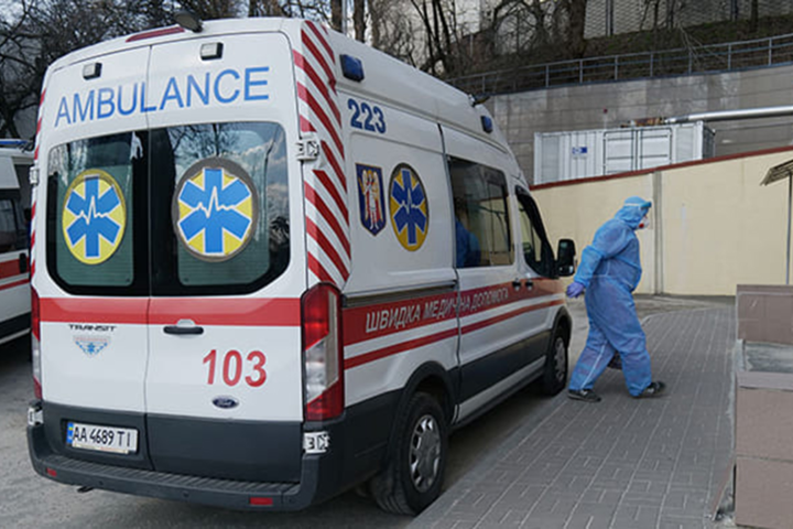 Во вторник госпитализировано с коронавирусом 3 404 человека - Covid-19 не отступает: за сутки в Украине обнаружили почти 17 тысяч инфицированных