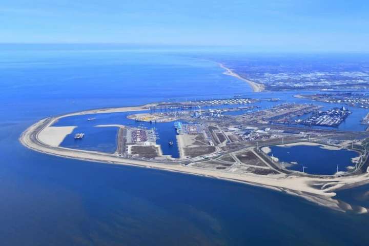 У порту Роттердама з'явиться кілька терміналів для прийому водню - Порт Роттердама веде активну підготовку до імпорту зеленого водню