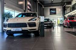 Українці торгують місцями в черзі на нові автомобілі