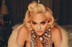 63-летняя певица Мадонна