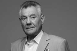 Прощання з Омельченком у київській мерії: на церемонію пускатимуть не всіх