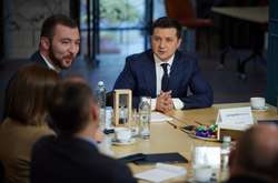 Американський журналіст повідомив подробиці «держперевороту», який анонсував Зеленський 