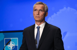  Генсек Альянса Йенс Столтенберг 26 ноября провел пресс-конференцию в Брюсселе 