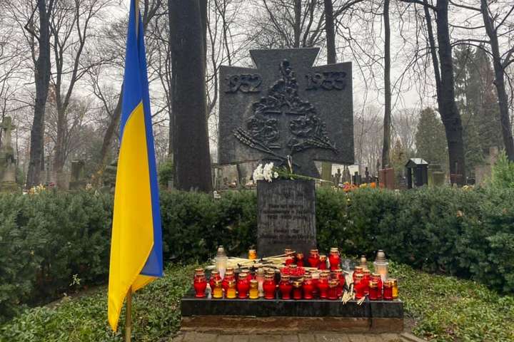 Варшава вшанувала пам'ять жертв Голодомору (фото)