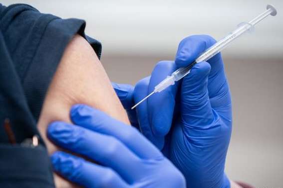 В ОАЕ від Covid-19 вакцинували 100% населення