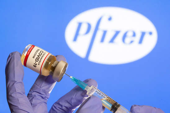 Pfizer отримає сто днів на адаптацію вакцини до штаму «Омікрон»