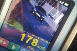 Майже 180 км/год. У Києві патрульні оштрафували «шумахера» на BMW