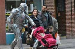 Курьезные фото отцов с веселым подходом к родительству