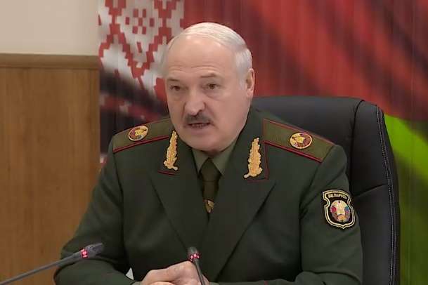 Лукашенко погрожує: підтримає Путіна у разі нападу на Україну (відео)