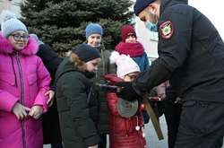Бойовики «ЛНР» навчають сліпих та слабозорих дітей поводженню зі зброєю (фото)