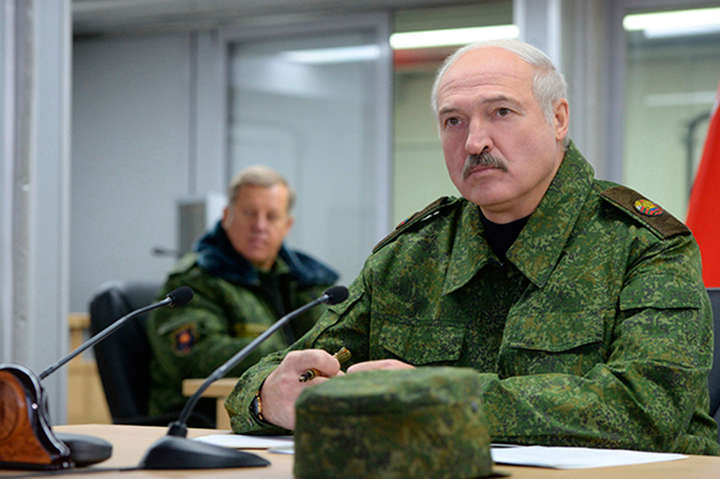 Лукашенко заговорив про повернення російської ядерної зброї в Білорусь