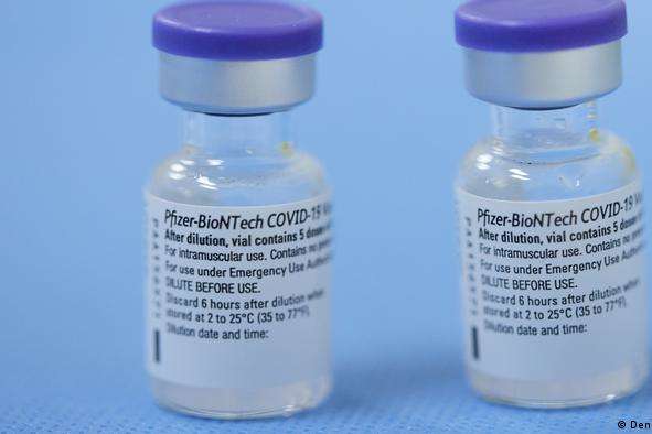 Глава BioNTech оцінив ефективніть вакцини компанії щодо нового штаму