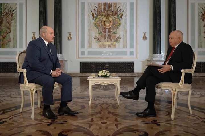 Лукашенко пообіцяв пропагандисту Кисельову «робити все, щоб Україна стала нашою»