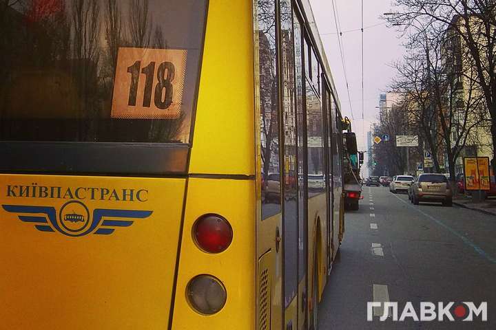 Щоб не піднімати тариф, Київ виділить транспортникам 500 млн грн