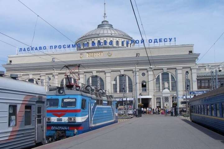 «Укрзалізниця» запускає щоденний потяг з Одеси до Перемишля