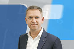  Правоохоронці виявили у Гетьмана службову «ксиву», де вказано, що він є помічником начальника Головного управління з оперативних питань СБУ та має звання лейтенанта 