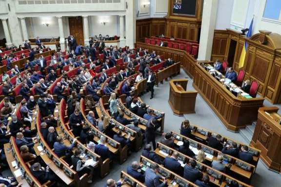 Прийняття бюджету на 2022 рік підтримали 268 народних депутатів - Новий держбюджет, смерть військового. 2 грудня за хвилину