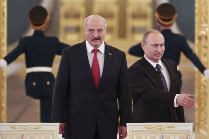 Лукашенко спалив мости з Україною – Кулеба 