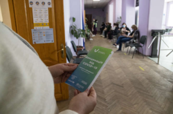  Среди сотрудников школ 96,8% сделали по крайней мере одну прививку от коронавируса 