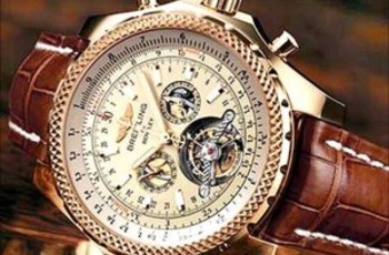 12 тысяч пенсий на руке