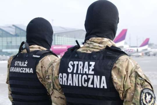 У Польщі затримали двох українців: допомагали мігрантам незаконно перетнути кордон 