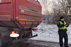 На Чернігівщині сміттєвоз на смерть збив шестирічну дитину