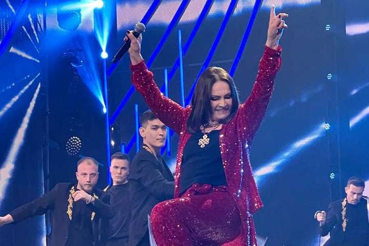 Софія Ротару догоджала публіці на російській «Пісні року» (відео)