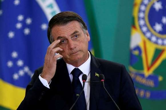 На президента Бразилії завели справу за висловлювання про ковід-щеплення