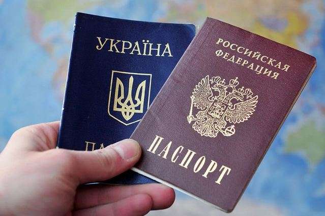Ватажок «ДНР» пообіцяв усім жителям окупованих територій російські паспорти 