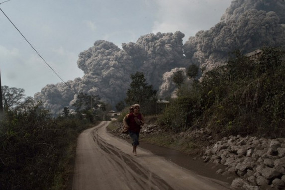 Извержение вулкана в Индонезии: погибли 14 человек 