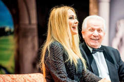 Сумская вспомнила, как смутилась, когда Паперный предложил трио