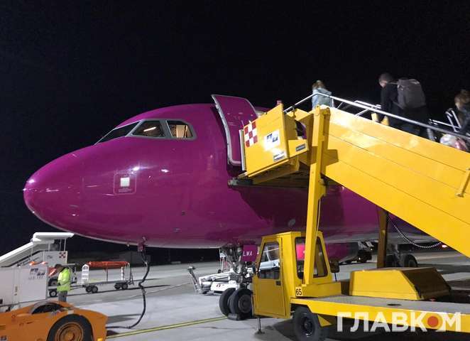 Wizz Air скасовує 20 рейсів з України: список